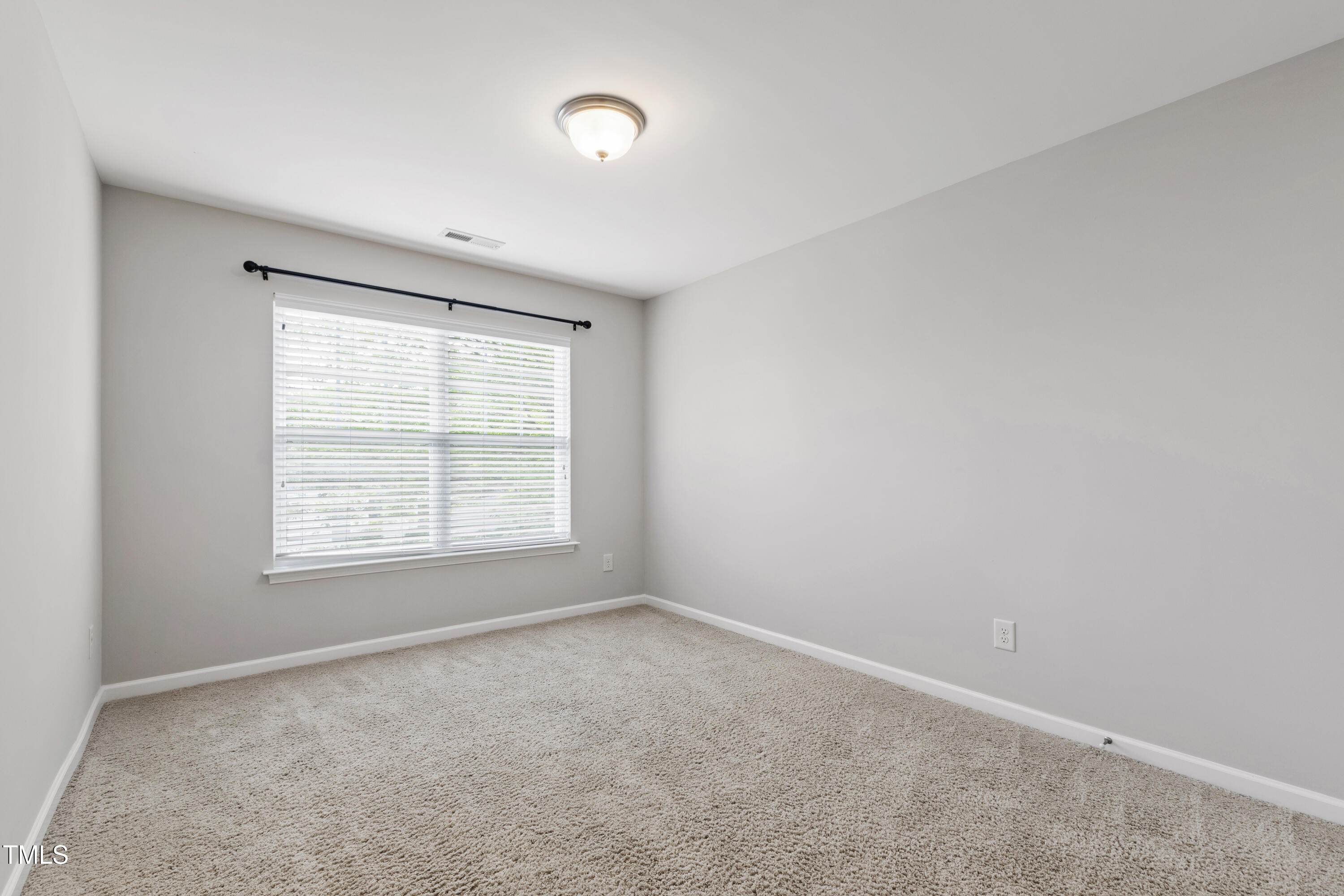 1231 Silver Beach Way Raleigh, NC 27606 - Photo 19 of 31 Silver (41)