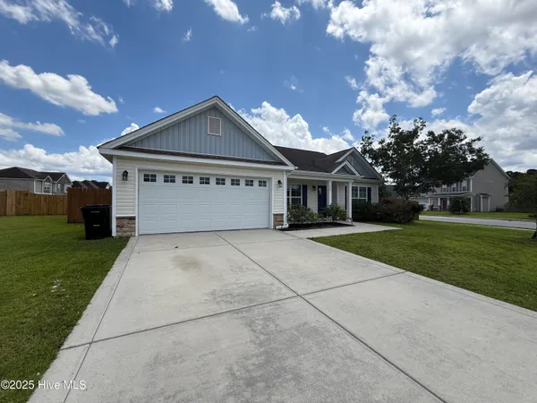 $1,750 | 100 Stonewater Lane, Jacksonville, NC 28546