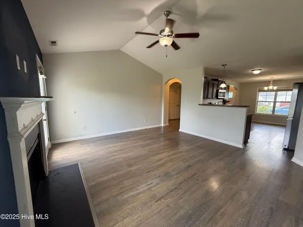 $1,750 | 100 Stonewater Lane, Jacksonville, NC 28546