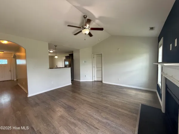 $1,750 | 100 Stonewater Lane, Jacksonville, NC 28546