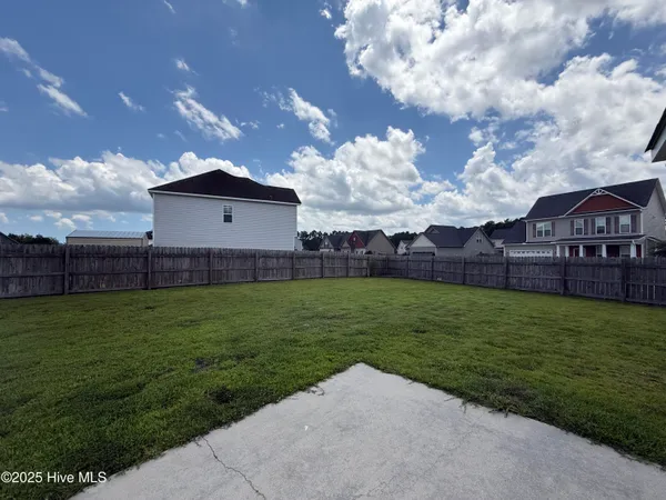 $1,750 | 100 Stonewater Lane, Jacksonville, NC 28546