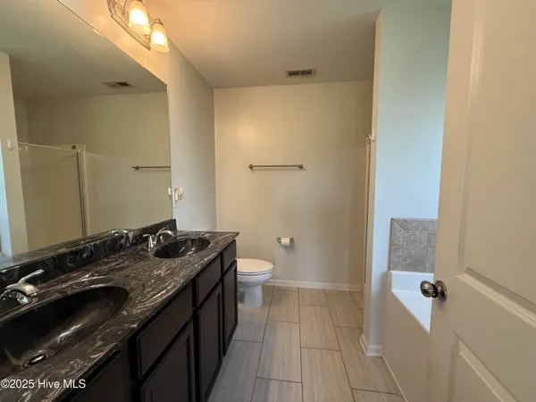 $1,750 | 100 Stonewater Lane, Jacksonville, NC 28546