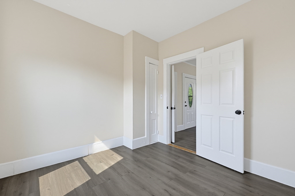 230 Pleasant Street Worcester, MA 01609 - Photo 25 of 41