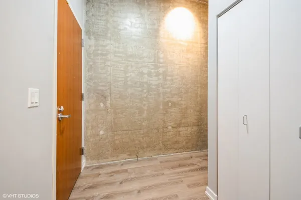 $2,200 | 235 West Van Buren Street, Unit 1421, Chicago, IL 60607