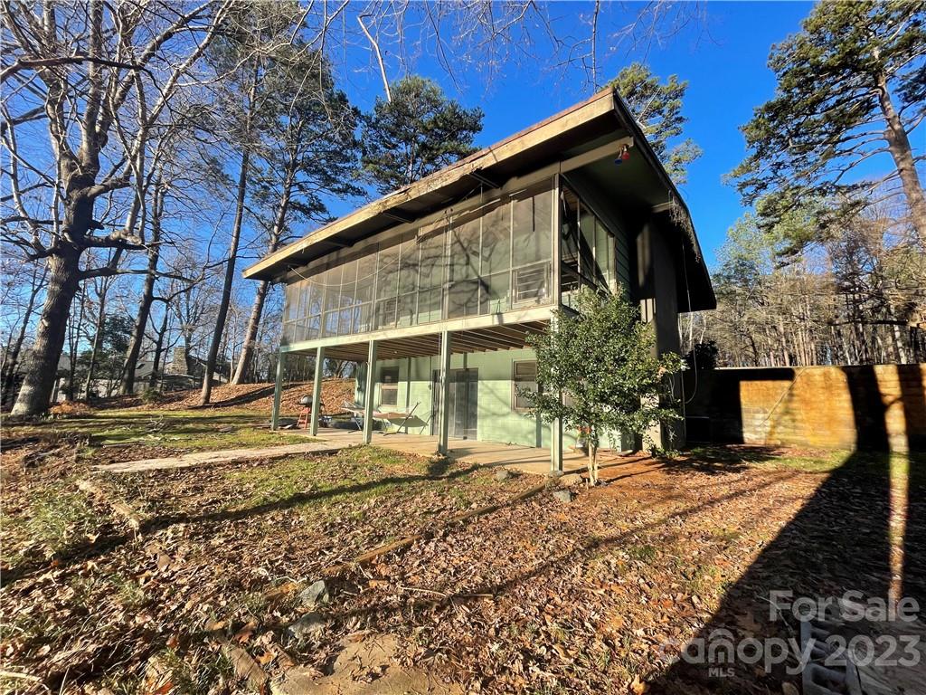 7435 Buckland Road Charlotte, NC 28278 - Photo 6 of 13 Gallery Image 6