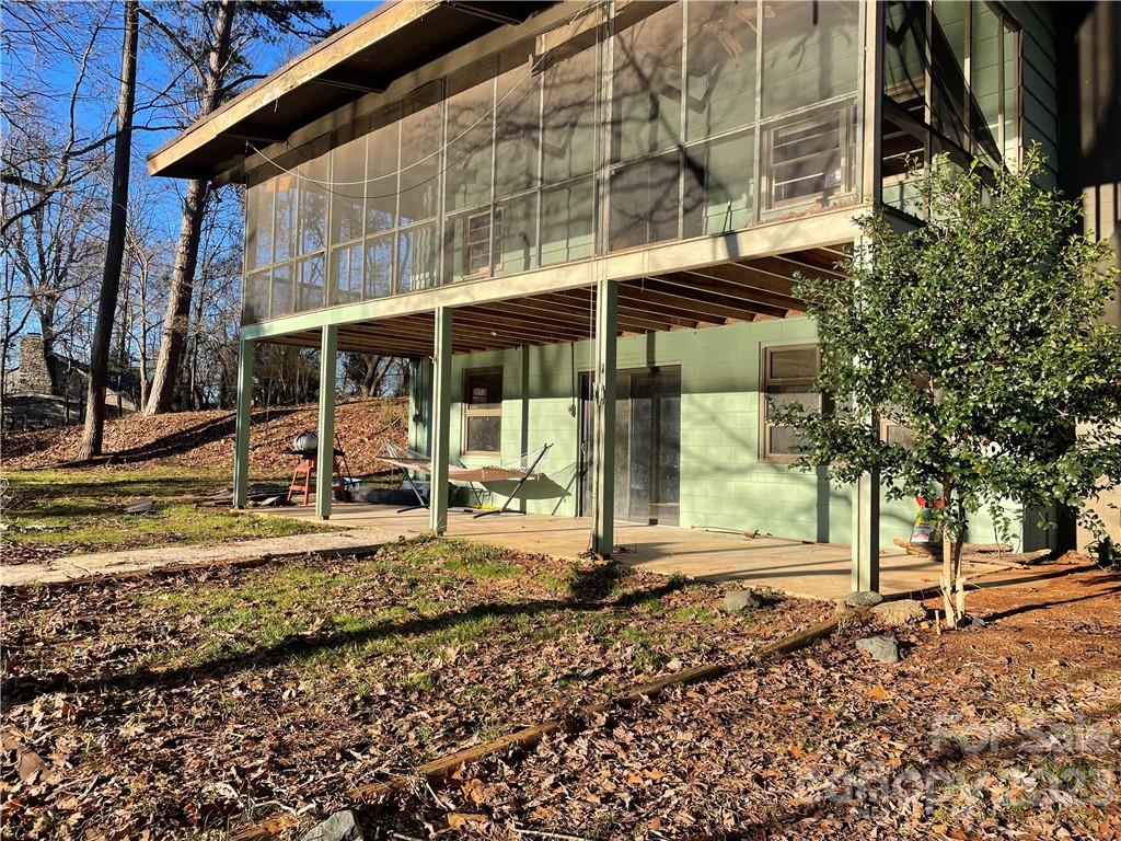 7435 Buckland Road Charlotte, NC 28278 - Photo 7 of 13 Gallery Image 7