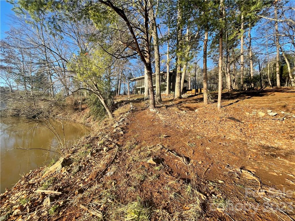 7435 Buckland Road Charlotte, NC 28278 - Photo 8 of 13 Gallery Image 8