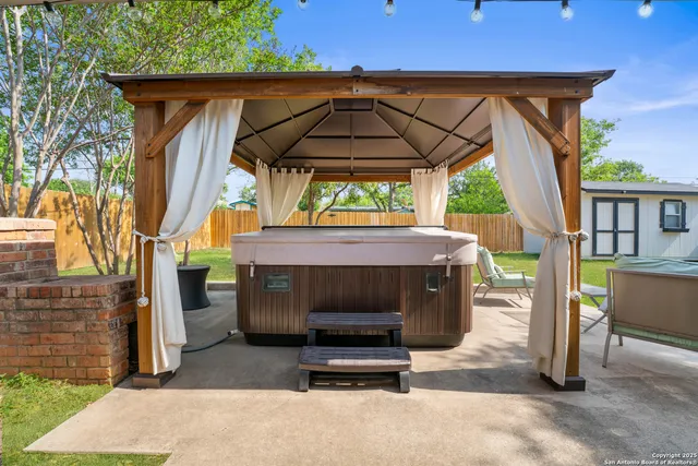 $382,000 | 351 Barbara Drive, San Antonio, TX 78216