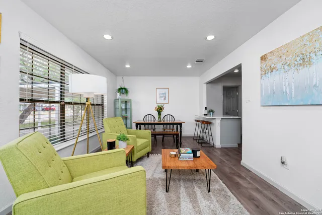 $382,000 | 351 Barbara Drive, San Antonio, TX 78216