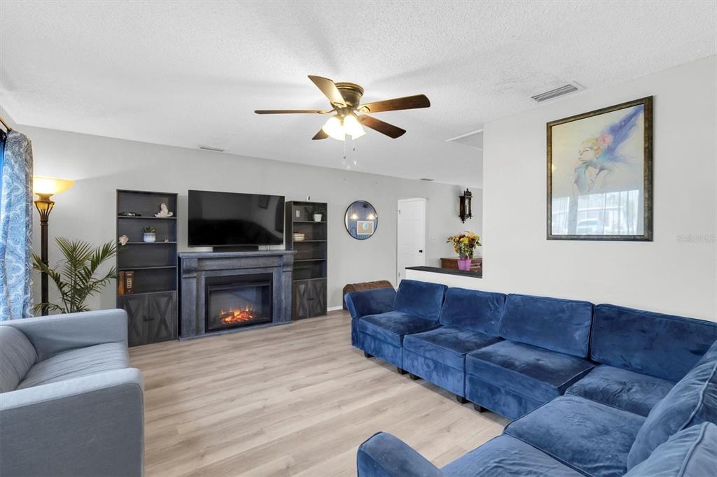 4186 Castle Avenue Spring Hill, FL 34609 - Photo 21 of 31