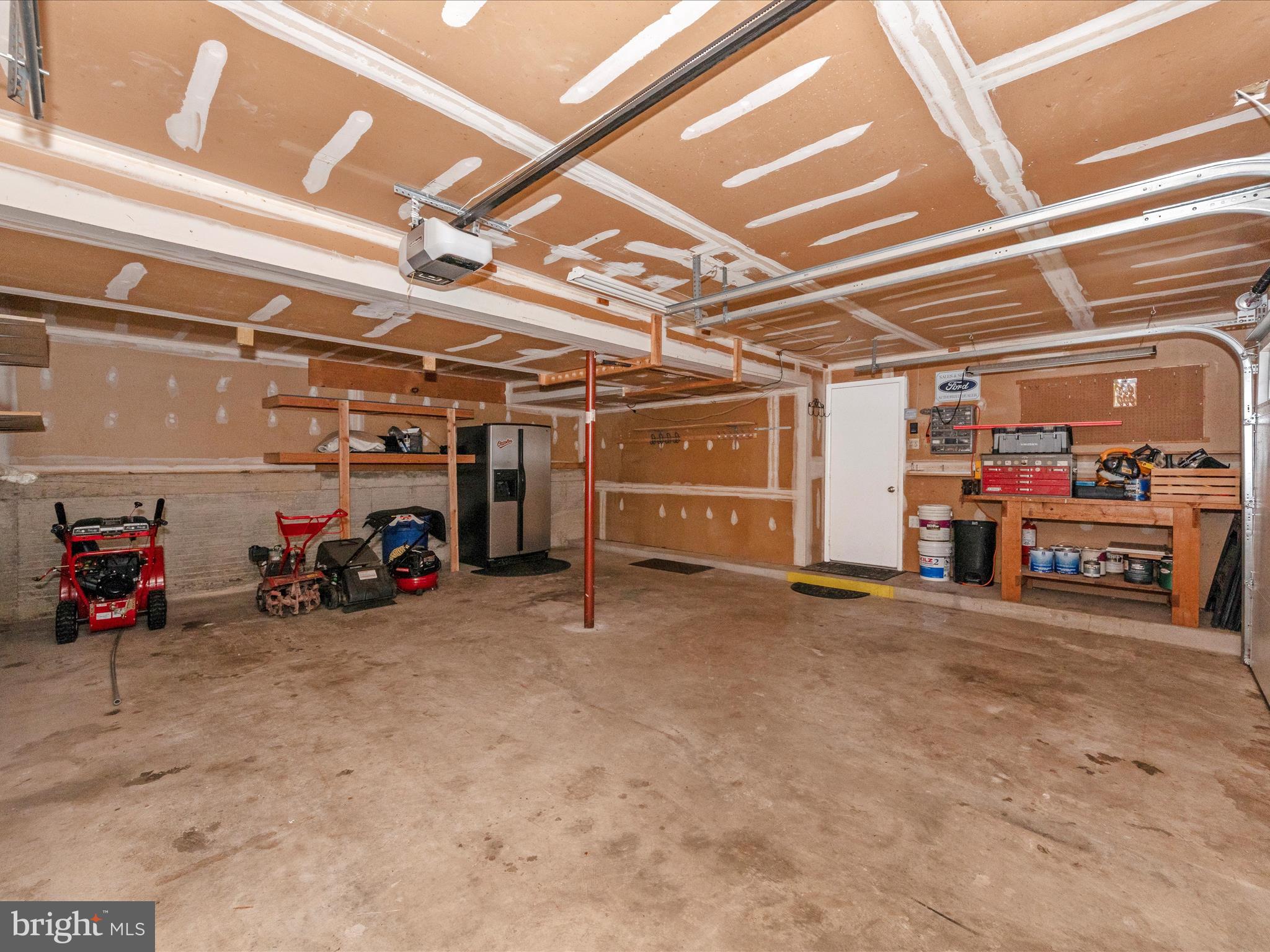 8606 Cottington Road Nottingham, MD 21236 - Photo 39 of 53 Garage