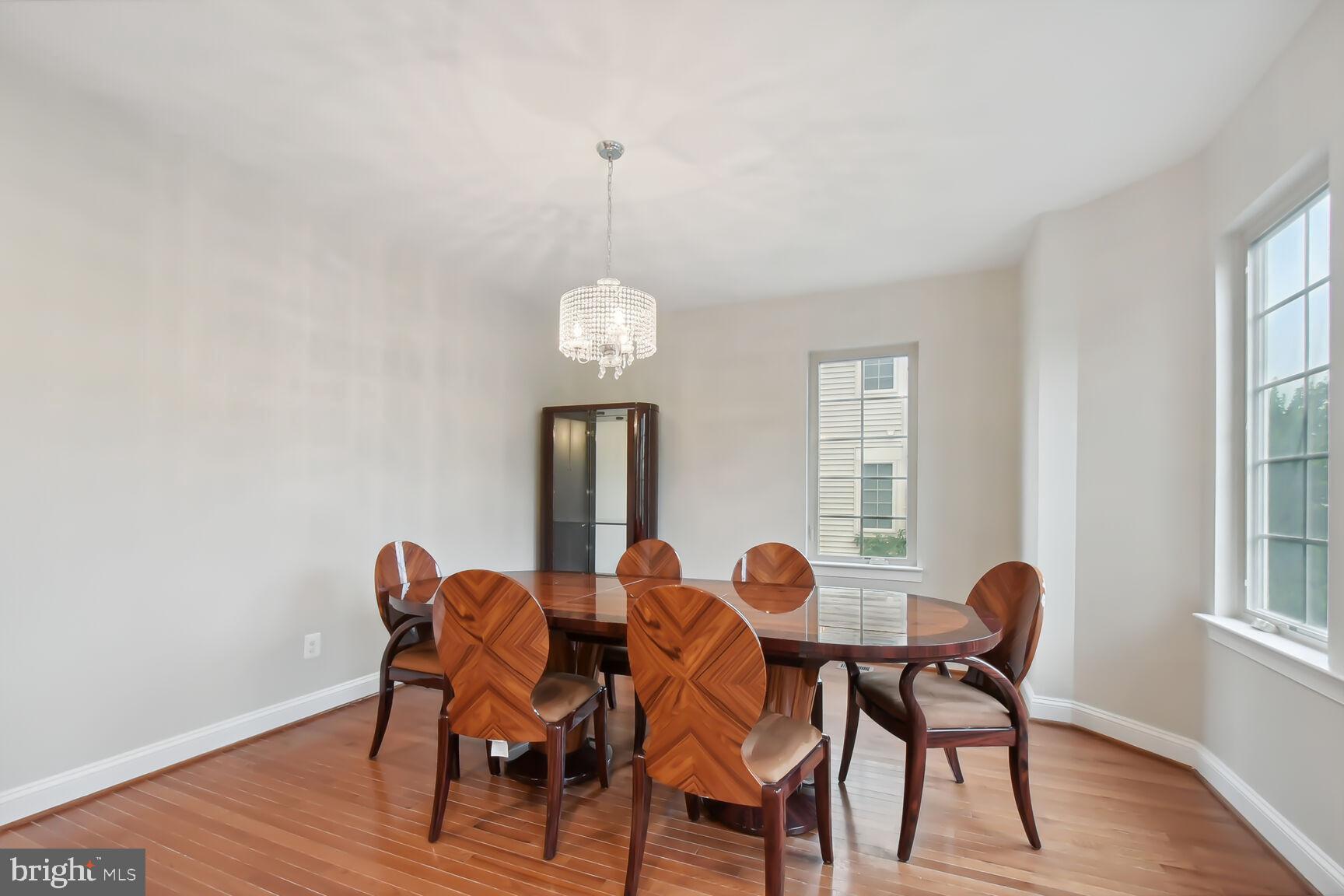 42275 Rhett Drive Brambleton, VA 20148 - Photo 12 of 39 Gallery Image 12