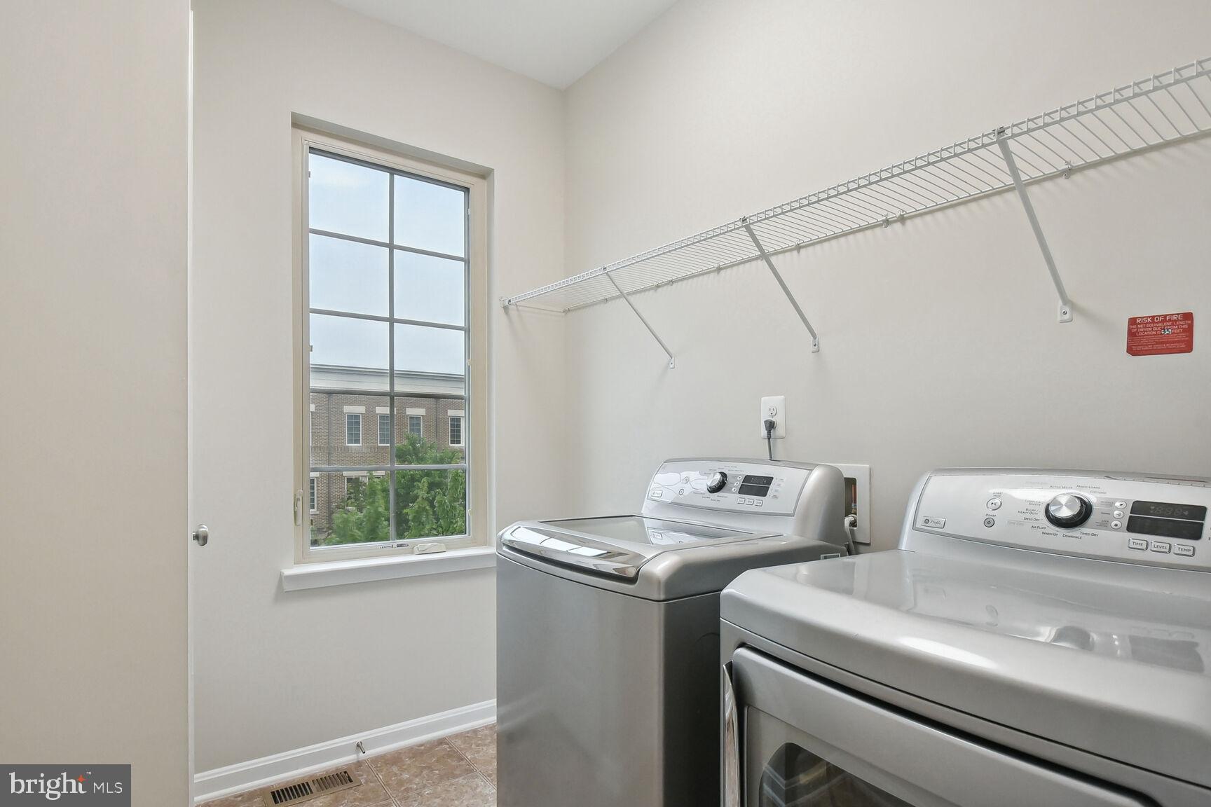 42275 Rhett Drive Brambleton, VA 20148 - Photo 21 of 39 Gallery Image 21