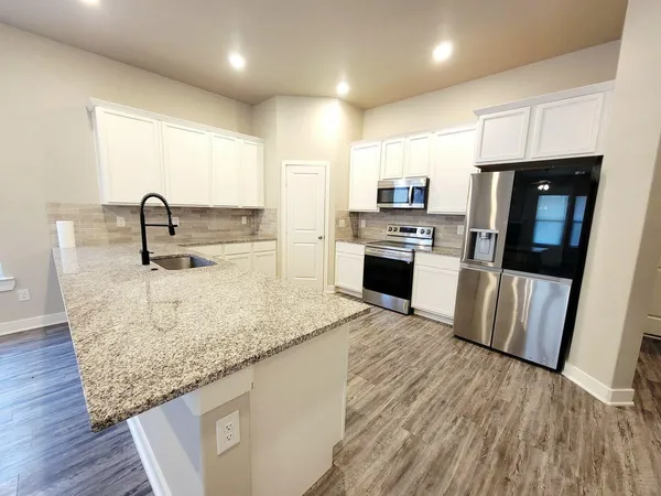 $2,100 | 3316 Viola Avenue, Lubbock, TX 79407