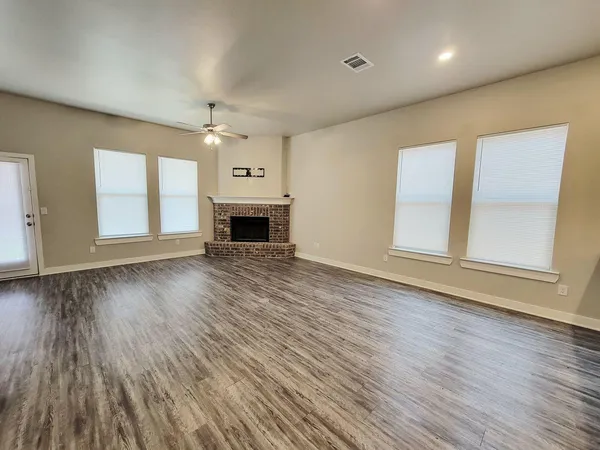 $2,100 | 3316 Viola Avenue, Lubbock, TX 79407