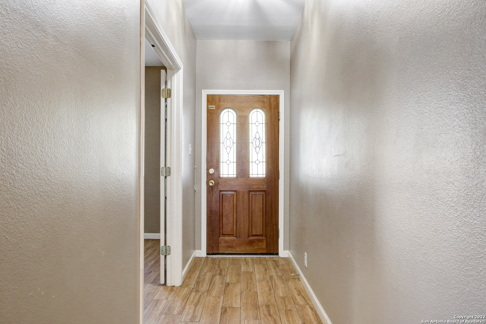 8615 Tioga Pass Helotes, TX 78023 - Photo 2 of 25