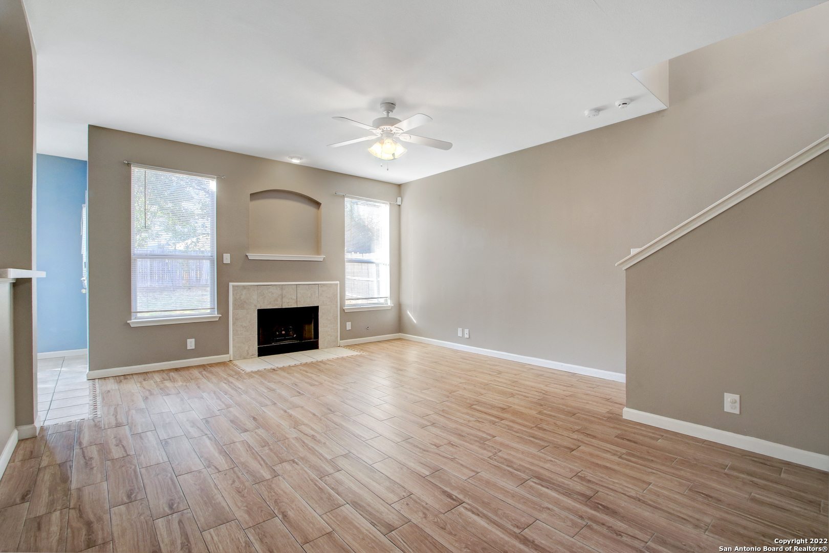 8615 Tioga Pass Helotes, TX 78023 - Photo 4 of 25