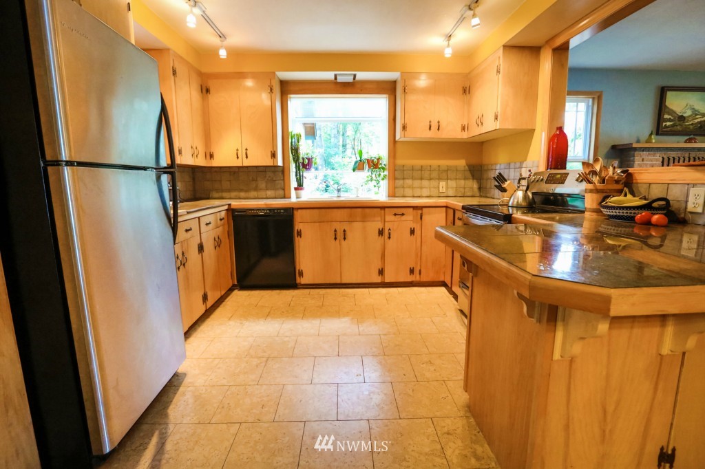 130 East Benson Lake Road Grapeview, WA 98546 - Photo 13 of 24 Gallery Image 13
