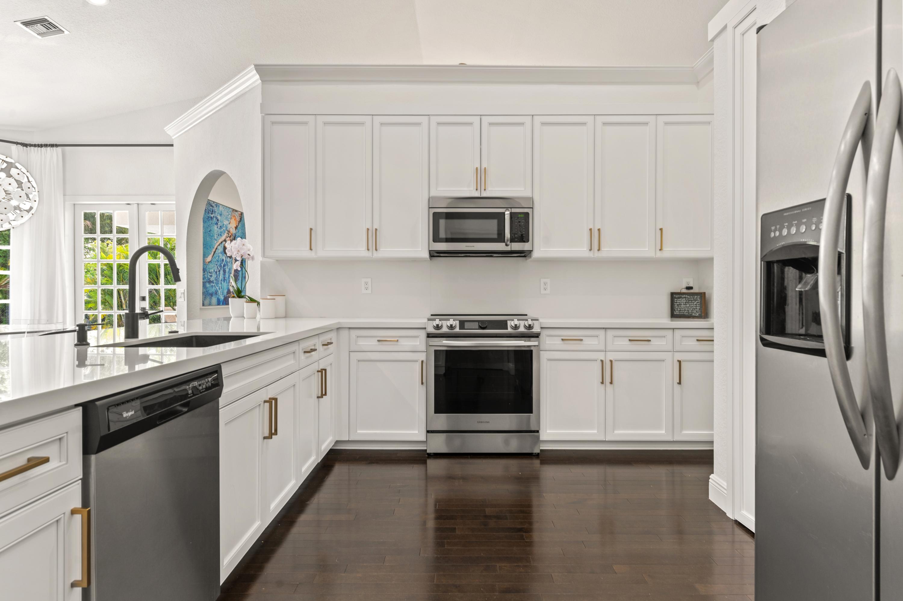 8330 Sawpine Road Delray Beach, FL 33446 - Photo 7 of 18 Kitchen