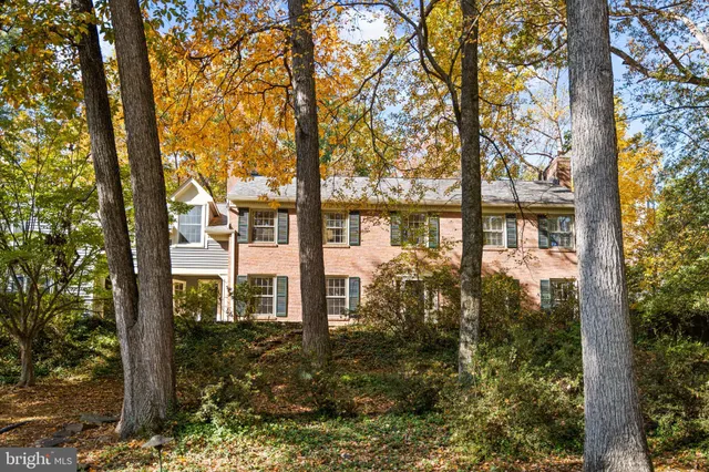 $2,795,000 | 6710 Wemberly Way, McLean, VA 22101