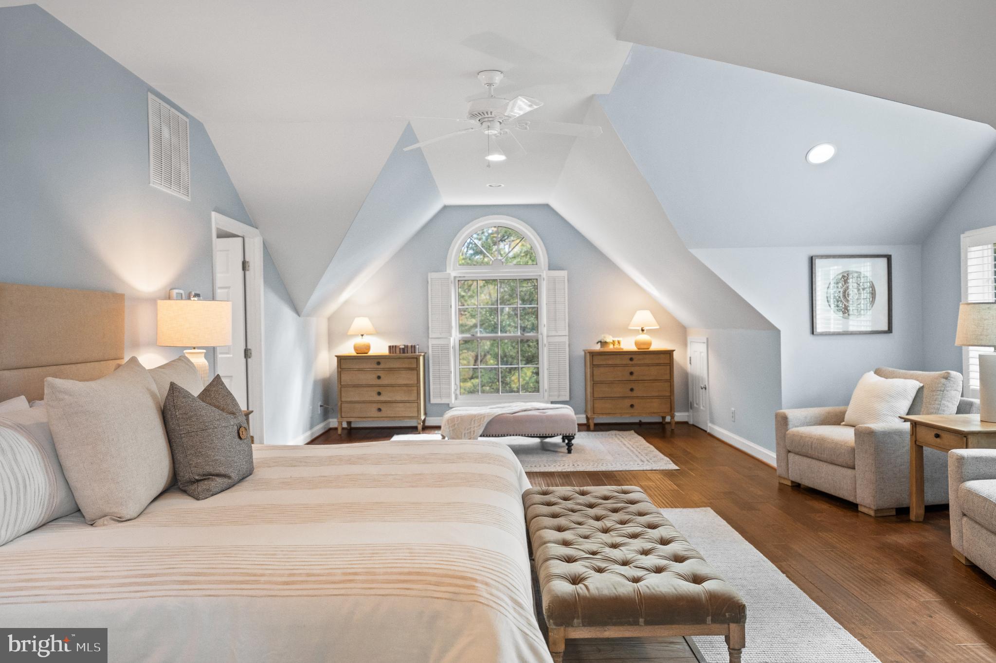 6710 Wemberly Way McLean, VA 22101 - Photo 24 of 46