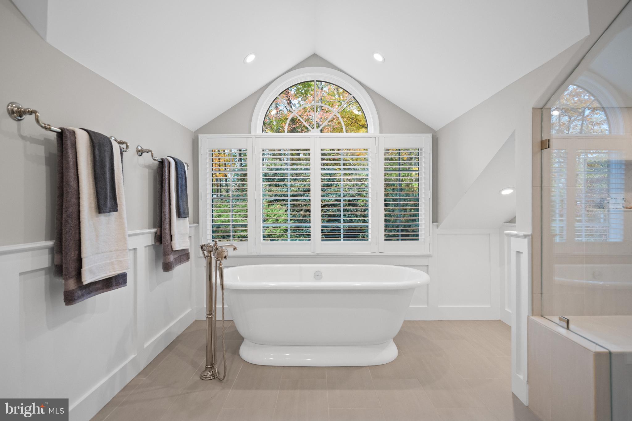 6710 Wemberly Way McLean, VA 22101 - Photo 29 of 46 Tastefully renovated primary bath/suite