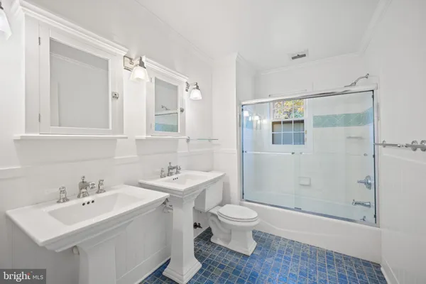 $2,795,000 | 6710 Wemberly Way, McLean, VA 22101