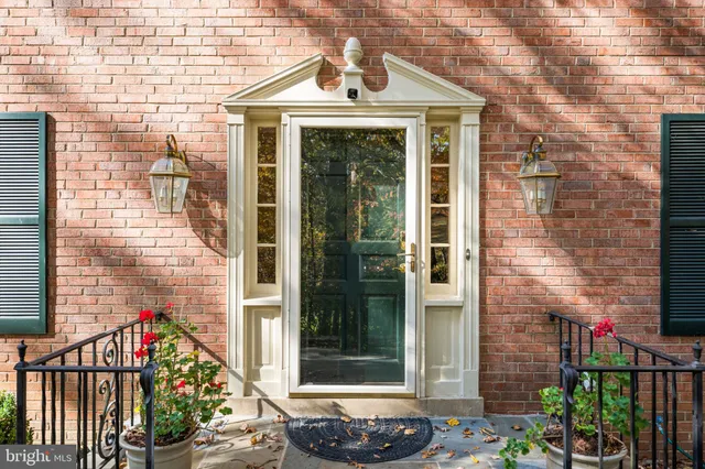 $2,795,000 | 6710 Wemberly Way, McLean, VA 22101