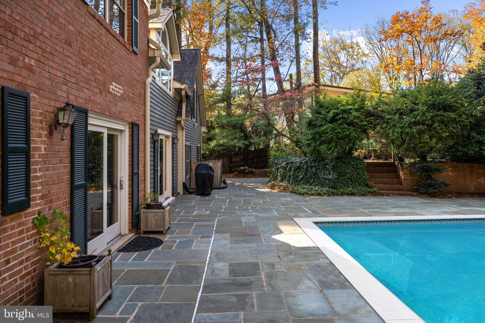 6710 Wemberly Way McLean, VA 22101 - Photo 41 of 46 Room for dining