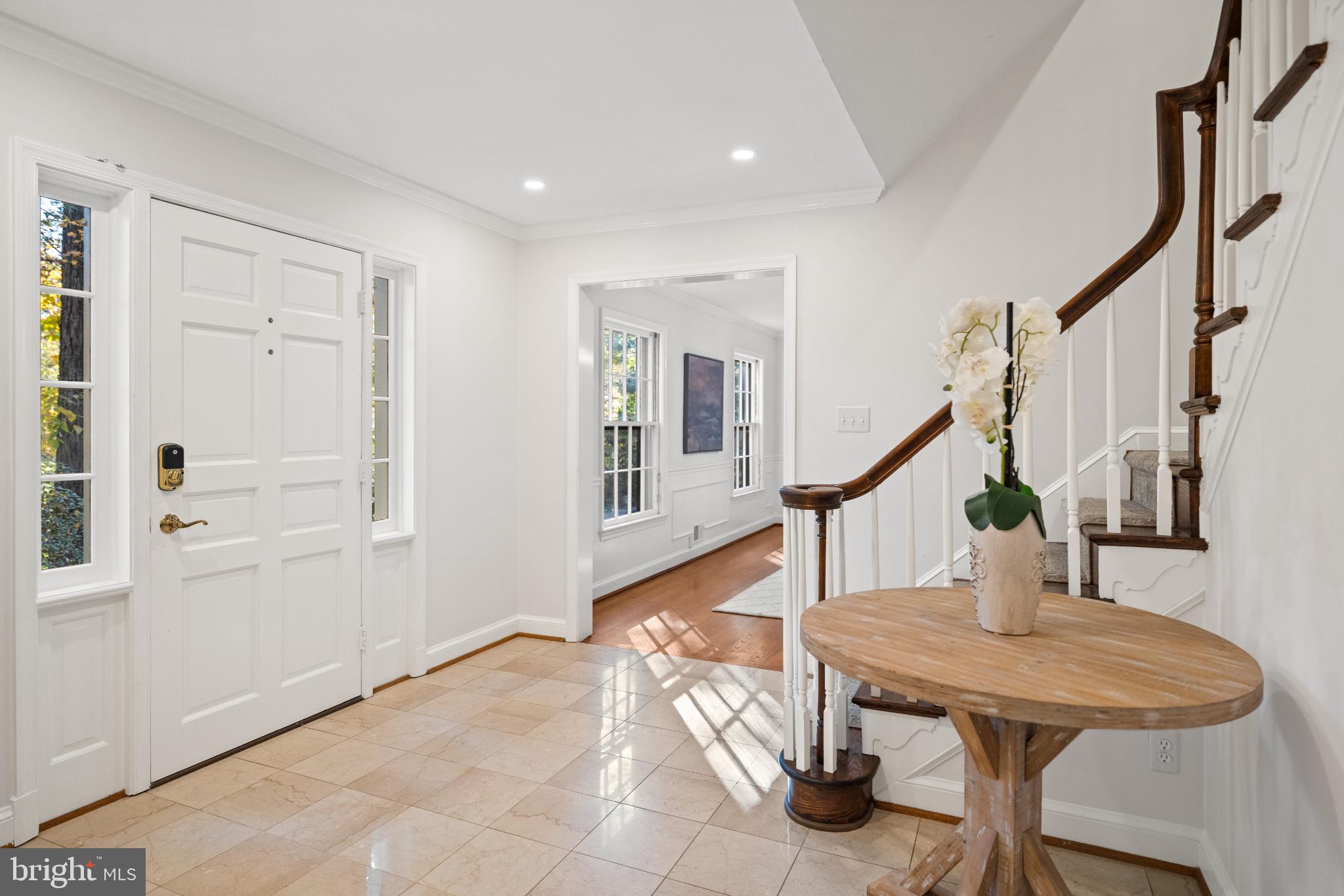 6710 Wemberly Way McLean, VA 22101 - Photo 6 of 46 Ceramic tile flooring