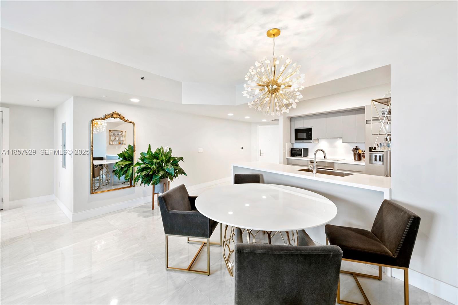 400 Alton Road, Unit 1405 Miami Beach, FL 33139 - Photo 6 of 18 Gallery Image 6