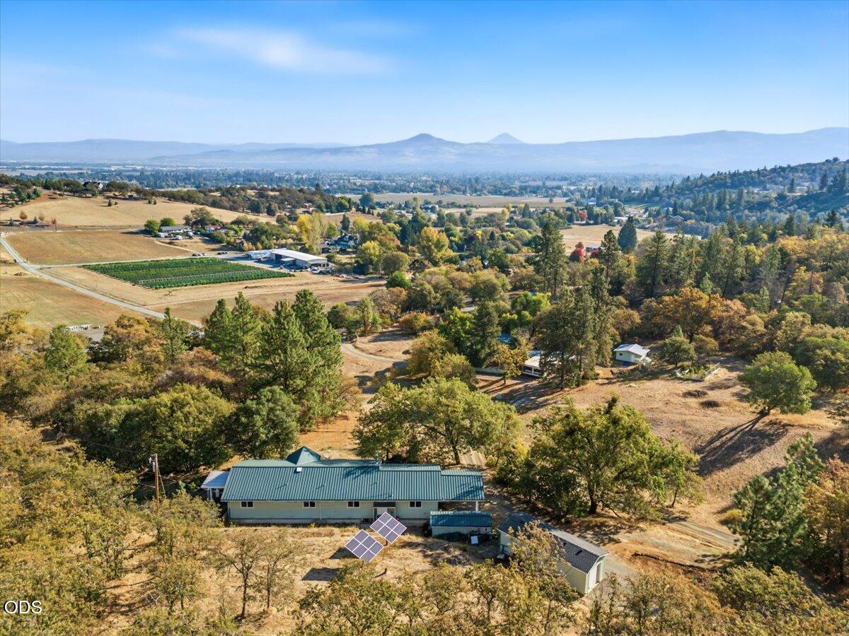 2094 Knowles Road Medford, OR 97501 - Photo 63 of 71 Gallery Image 63