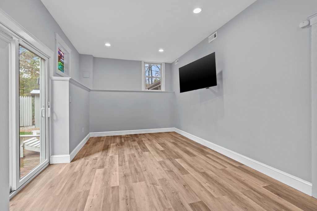 604 Dover Road Westwood, MA 02090 - Photo 22 of 32 Gallery Image 22