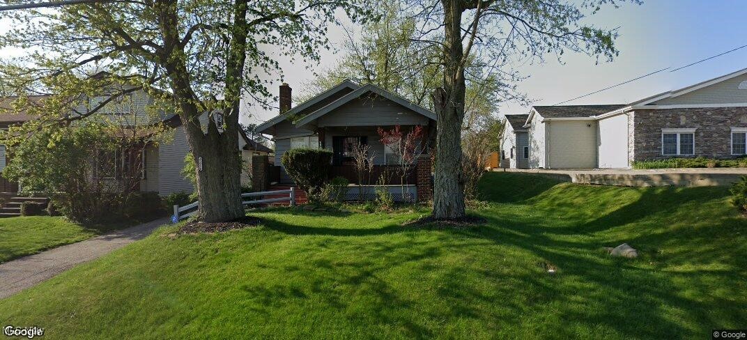 View of front of home with a front lawn