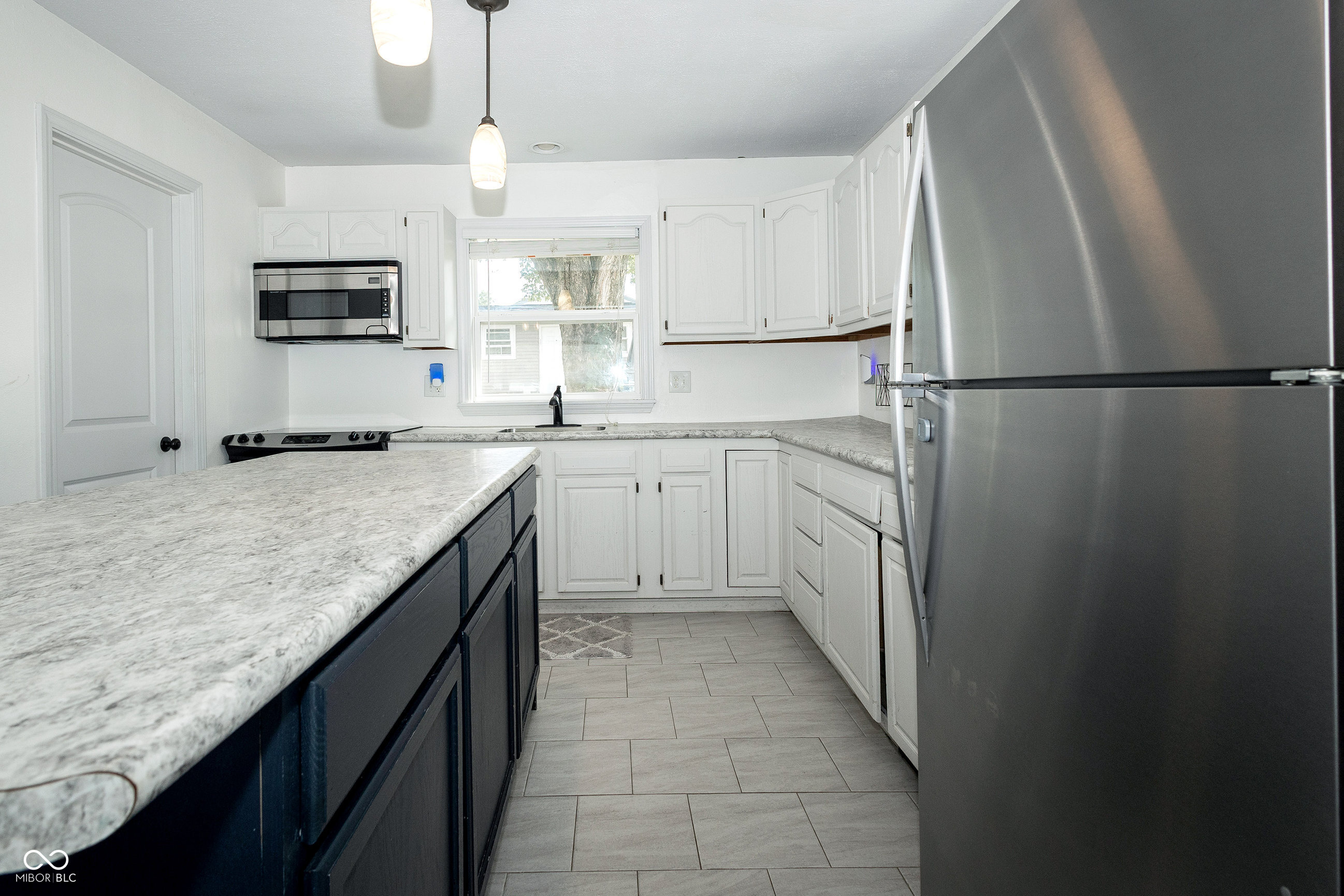 963 West Clinton Street Danville, IN 46122 - Photo 6 of 23