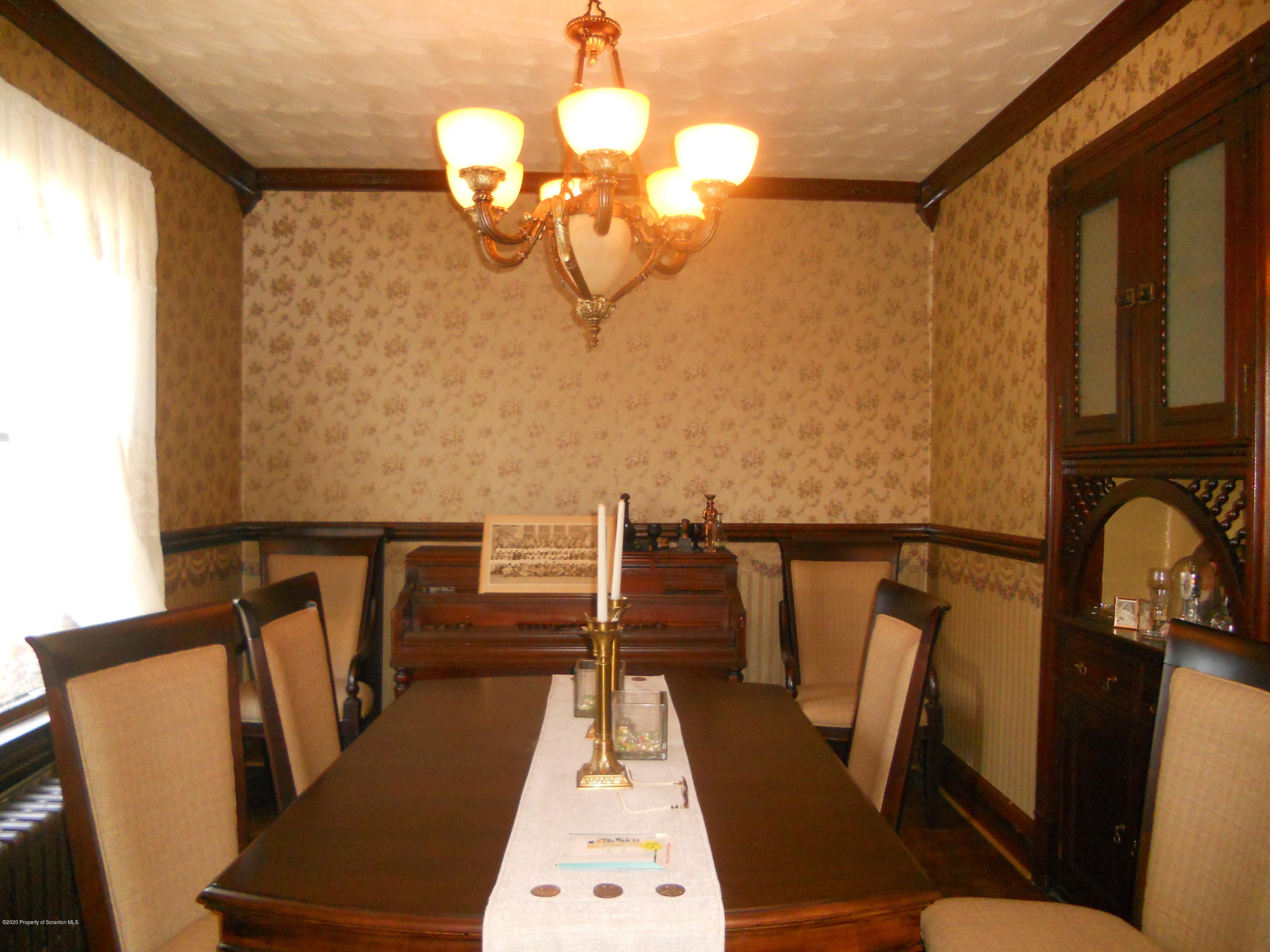 153 Spring Street Scranton, PA 18508 - Photo 9 of 45 Dining Room