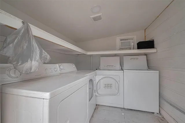 $850 | 1511 Scharpe Street, Unit 4, Houston, TX 77023