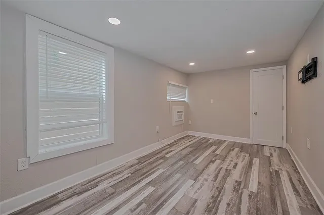 $850 | 1511 Scharpe Street, Unit 4, Houston, TX 77023