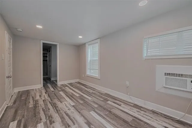 $850 | 1511 Scharpe Street, Unit 4, Houston, TX 77023