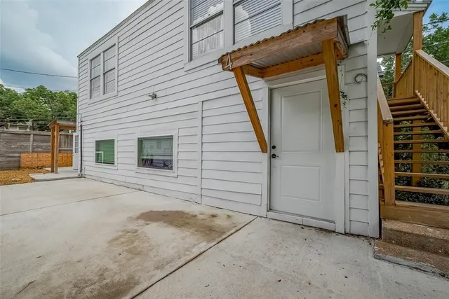 $850 | 1511 Scharpe Street, Unit 4, Houston, TX 77023