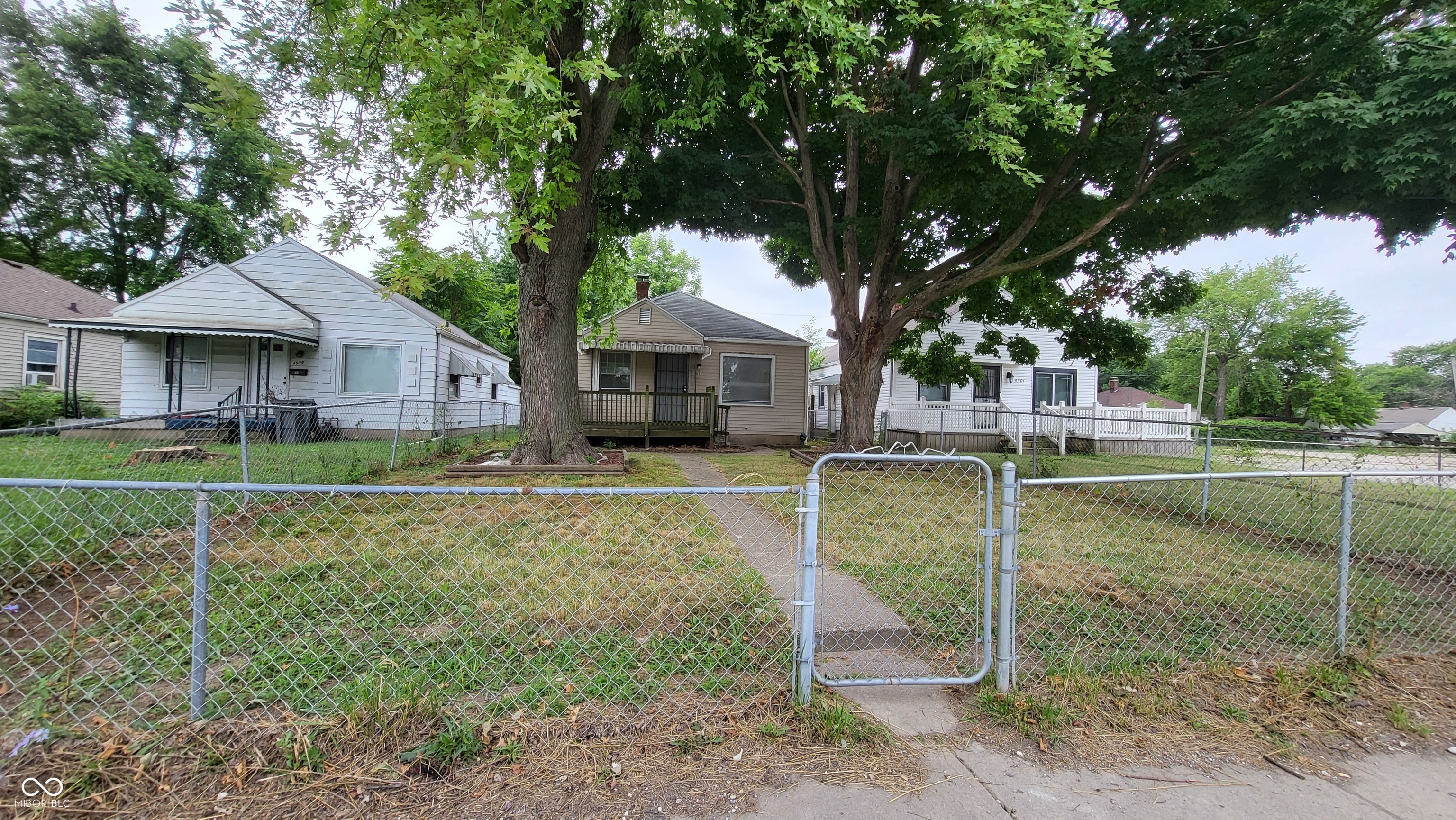 4505 East 21st Street Indianapolis, IN 46218 - Photo 3 of 15