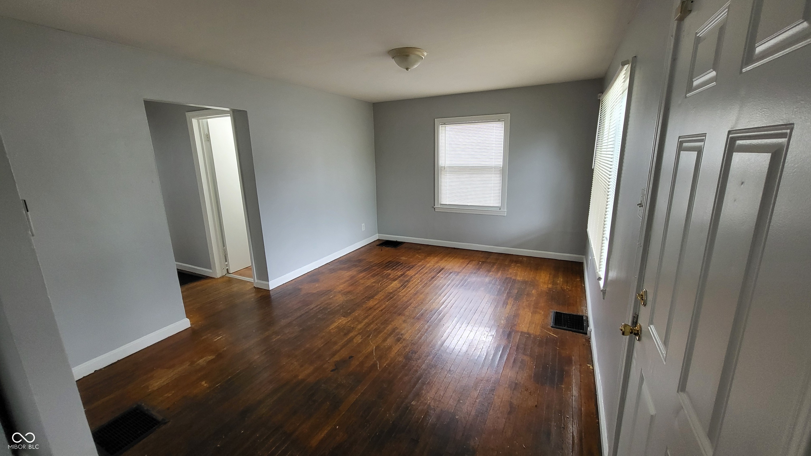 4505 East 21st Street Indianapolis, IN 46218 - Photo 4 of 15