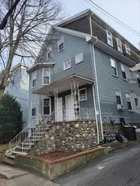 $3,300 | 118 Foster Street, Unit 2, Peabody, MA 01960