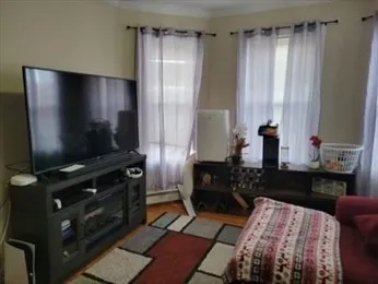 $3,300 | 118 Foster Street, Unit 2, Peabody, MA 01960