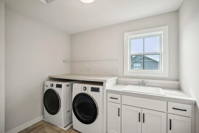 $904,110 | 5830 Freeland Court North, Hugo, MN 55038