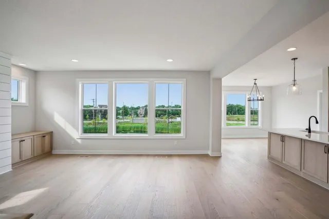 $904,110 | 5830 Freeland Court North, Hugo, MN 55038