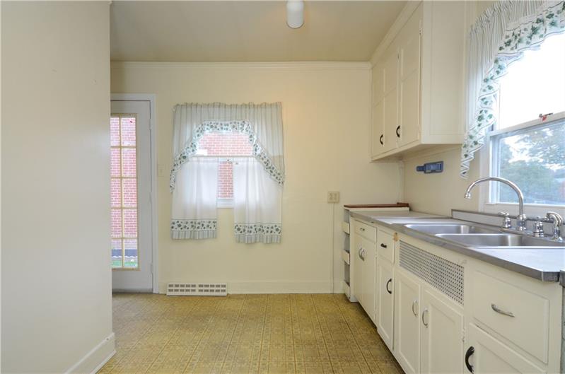 140 Walnut Street Beaver, PA 15009 - Photo 6 of 22