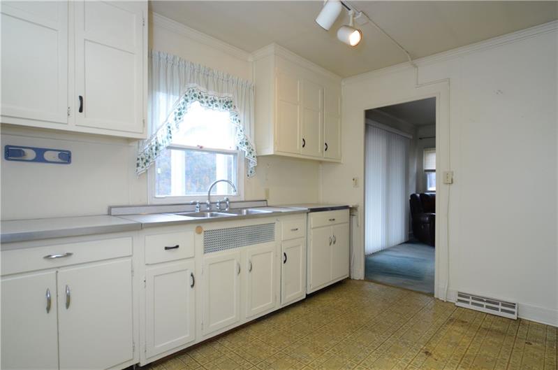 140 Walnut Street Beaver, PA 15009 - Photo 8 of 22