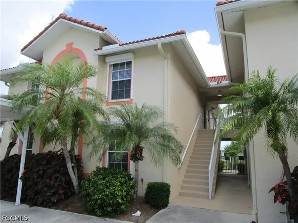 $339,900 | 925 Southwest 47th Terrace, Unit 201, Cape Coral, FL 33914