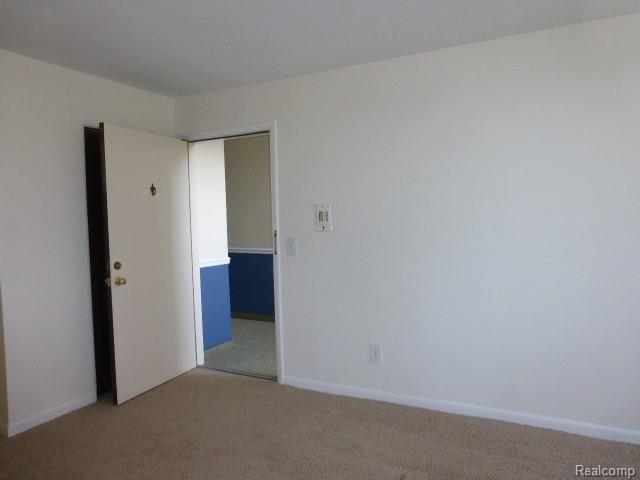 2419 Riverside Drive, Unit 209 Trenton, MI 48183 - Photo 16 of 24
